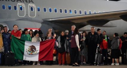 Aterriza en el AIFA el primer vuelo con mexicanos repatriados de Israel