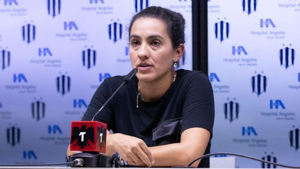 El equipo de Monterrey informó que el Apertura 2023 es el último torneo con Eva Espejo como directora técnica.