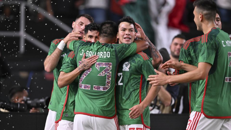 Los jugadores de la Selección Mexicana celebran una de las anotaciones frente a Alemania