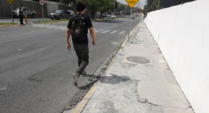 Las banquetas deben ser prioridad de San Pedro: Jesús Horacio González