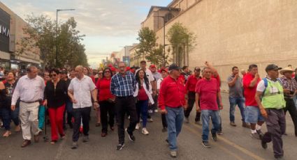 Marchan en el centro de Monterrey para conmemorar 55 años de la matanza de Tlatelolco