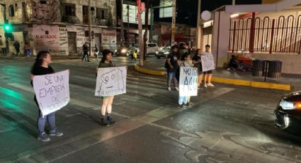 Bloquean avenida Félix U. Gómez y Fundidora ante falta de agua