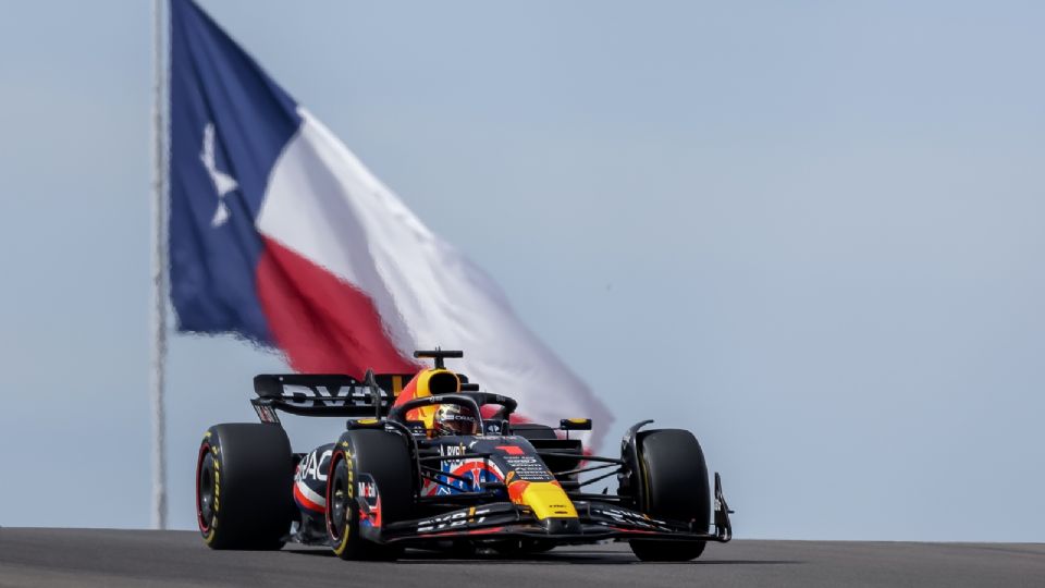 Max Verstappen largará desde la primera posición en el Sprint de este sábado que se efectuará en el Circuito de las Américas. Sergio Pérez saldrá séptimo.