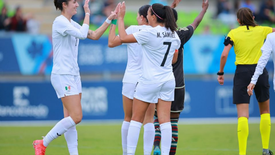 Selección Nacional de México Femenil  humilló a Jamaica con mucha autoridad.