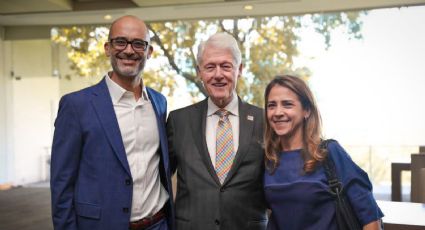 Miguel Treviño sostiene diálogo con Bill Clinton en Nuevo León