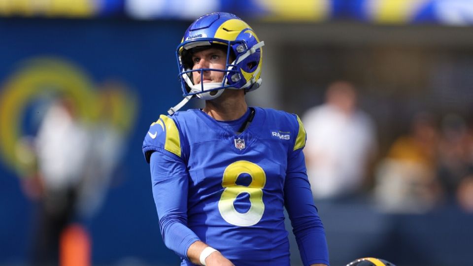 Brett Maher, kicker de Los Angeles Rams, es cortado después de fallar tres patadas este pasado fin de semana frente a los Pittsburgh Steelers.