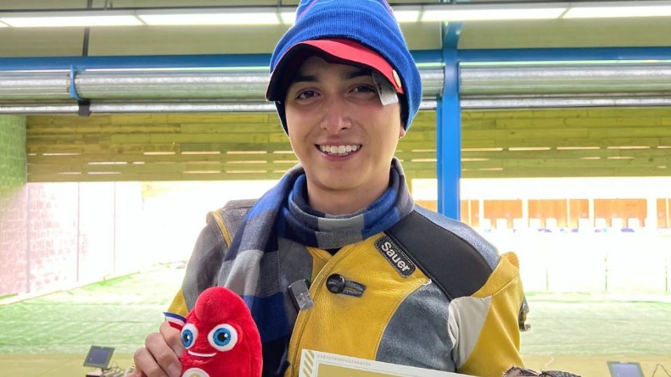 Carlos Quezada conquistó la presea dorada de tiro con rifle 3x20, que además de obtener una cuota olímpica para París 2024.