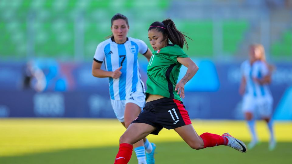 Lizbeth Ovalle marcó 2 goles hoy, llegando así a 3 en los Juegos Panamericanos.