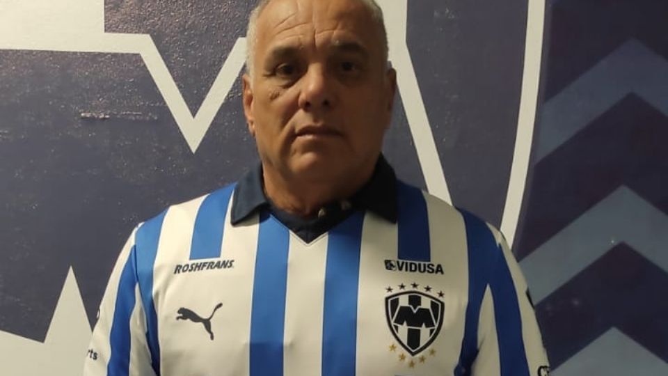 Joel García, presente en el juego de Rayados contra Necaxa del Apertura 2023.