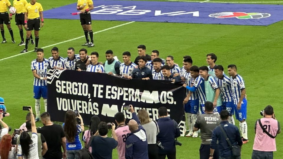 Los jugadores del Monterrey previo al partido ante Juárez.