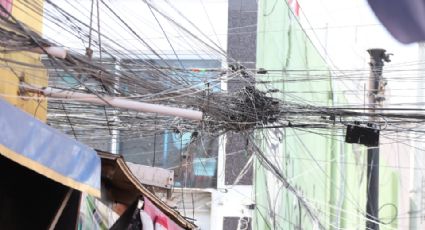 Ignoran llamado para retirar exceso de cableado suelto y en desuso