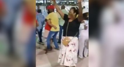 En pleno baile, mujer muere tras sufrir infarto en Colombia