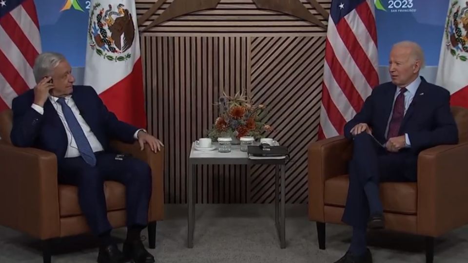 Andrés Manuel López Obrador y Joe Biden en cumbre del Foro de Cooperación Económica Asia-Pacífico.