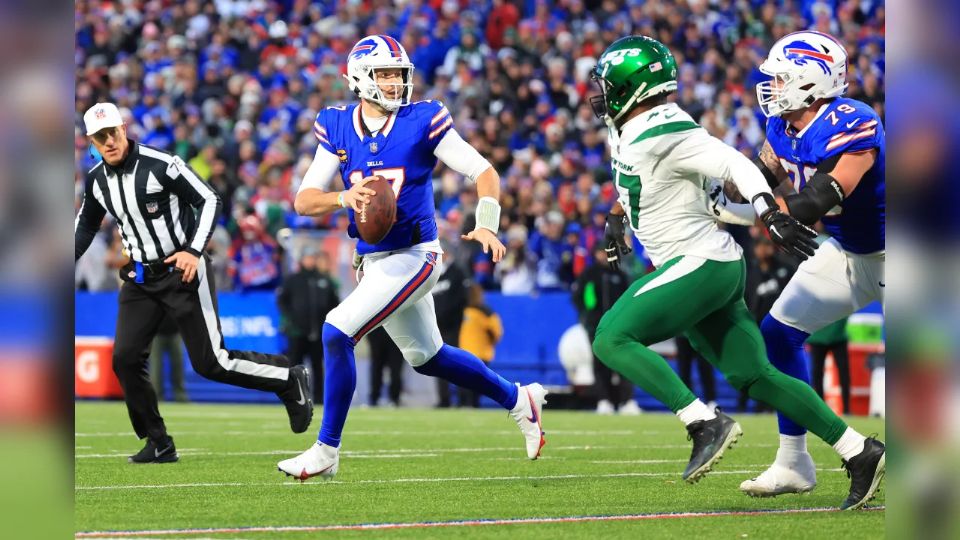 Josh Allen, de los Bills, completó 20 de sus 32 intentos de pase, con los que avanzó 275 yardas.