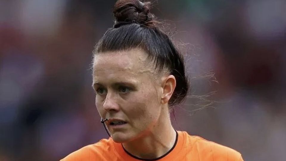 Rebecca Welch será la primera cuarta arbitro en la historia de la Premier League.