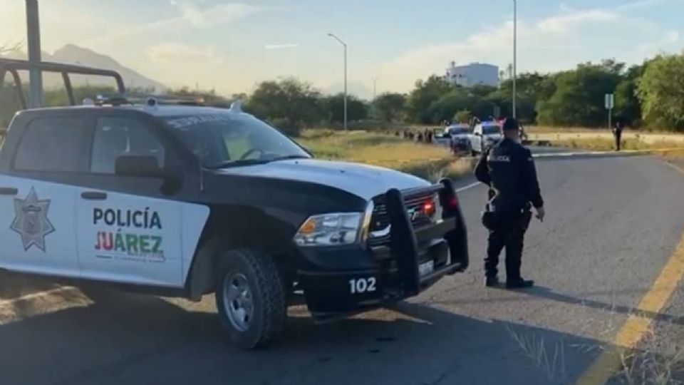 Policía de Juárez en el lugar de los hechos.