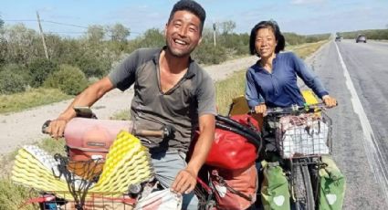 Matrimonio japonés recorre México en bicicleta para llegar a La Patagonia, en Argentina