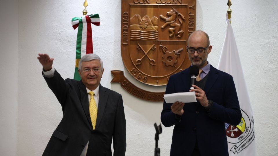 Carlos Domínguez Ahedo el nuevo Secretario de Ayuntamiento de San Pedro.