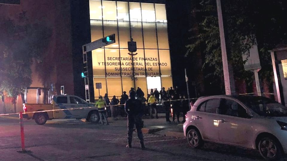 Amenaza de bomba en Monterrey.