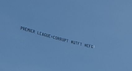 Premier League: Una avioneta con el mensaje de corrupción sobrevoló el Estadio del Manchester City