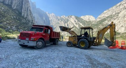 Avanzan obras de adecuaciones viales en La Huasteca, en Santa Catarina