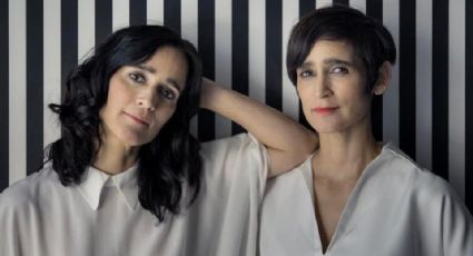 Julieta Venegas y su hermana gemela cumplen 53 años