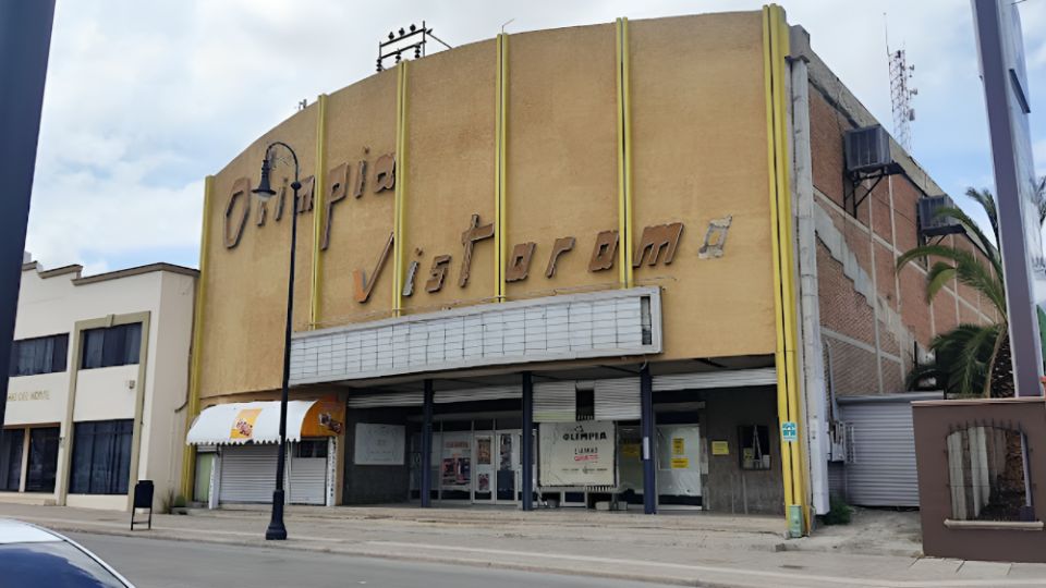 Hombre de la tercera edad muere dentro de cine en Saltillo