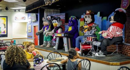 Chuck E. Cheese retirará animatrónicos de sus restaurantes