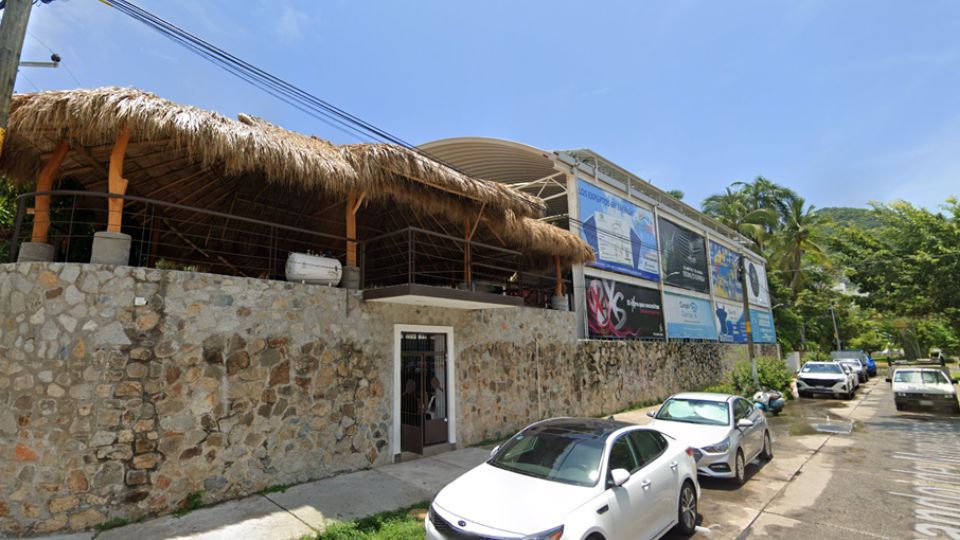 Palapa sorprende a acapulqueños por lucir intacta tras paso de Otis | Google Street