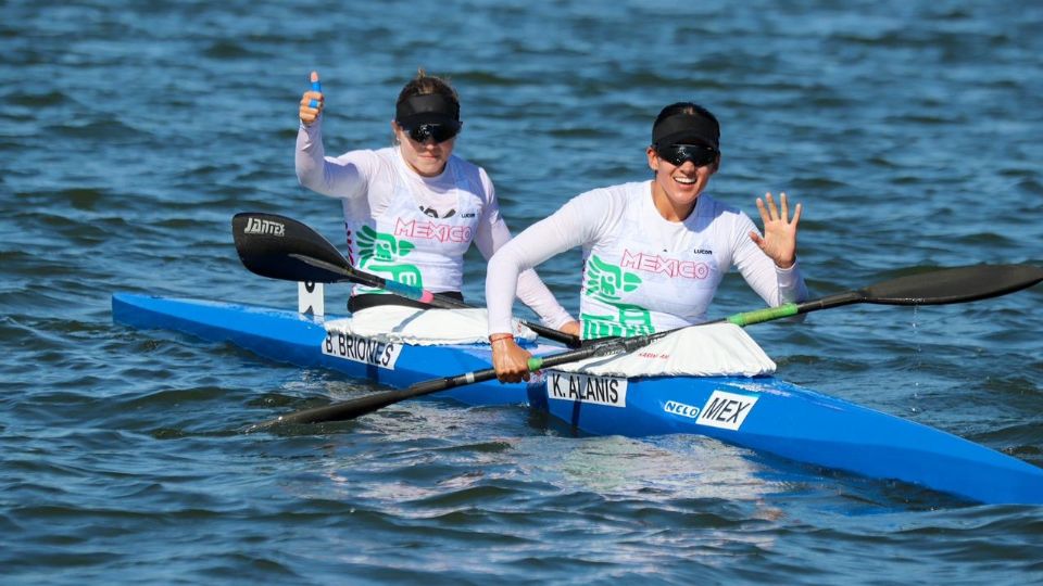 Beatriz Briones y Karina Alanís consiguieron el oro en el canotaje de velocidad en la prueba kayak K2 500 metros