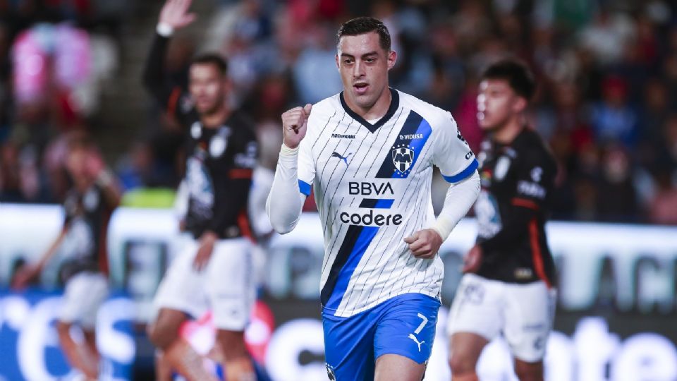 Rogelio Funes Mori, importante en la victoria de Rayados sobre Pachuca.