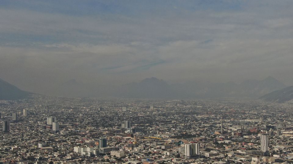 Toma aérea del centro de Monterrey este lunes 6 de noviembre de 2023.