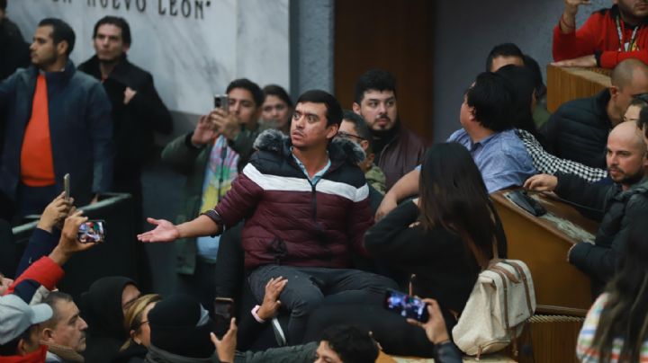 Fiscalía citaría a diputados a declarar por caos en Congreso de Nuevo León