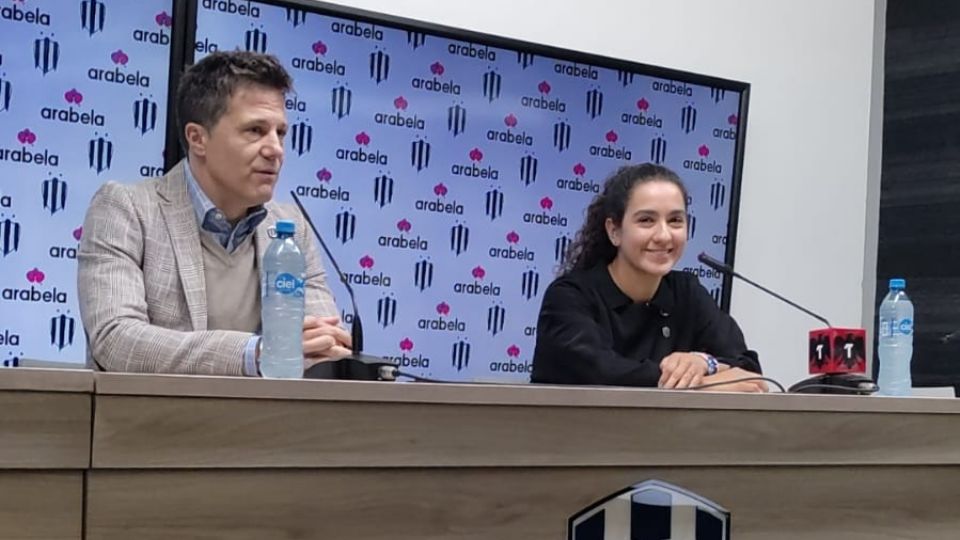 Eva Espejo fue presentada como la directora deportiva de Rayadas dejando en claro los objetivos que existen con el equipo.