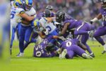 NFL: Ravens ganan de ultimo minuto a los Rams por 37-31