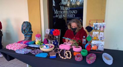 Mujeres emprendedoras exponen su trabajo en feria de servicios de Monterrey