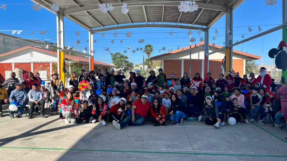 Estudiantes en la posada.