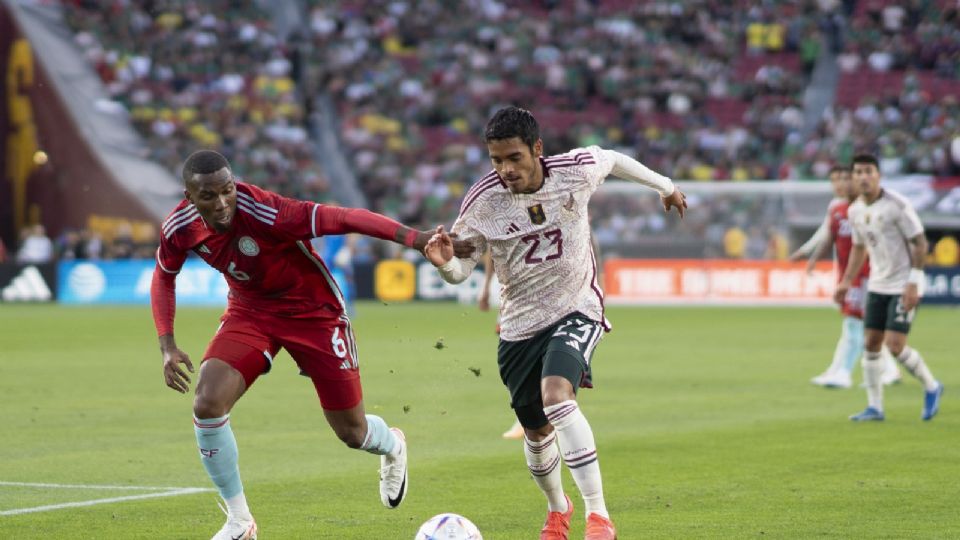 La Selección Mexicana no supo conservar una ventaja de 2-0 y terminó perdiendo en tiempo de compensación ante su similar de Colombia, en un duelo amistoso disputado en Los Ángeles.