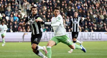 Santi Giménez asistió en goleada de Feyenoord en la Eredivisie