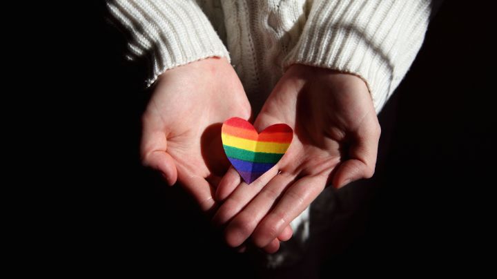 Vaticano acepta bendecir a parejas del mismo sexo sin que estén en matrimonio