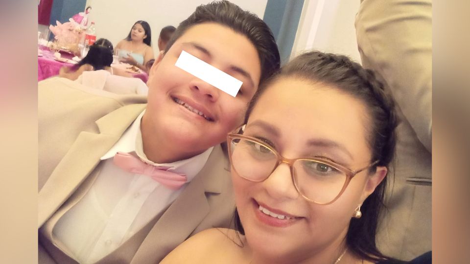 Joven se despide de su hijo, víctima de la masacre de Salvatierra | Facebook / Ana Maura Rivera 
