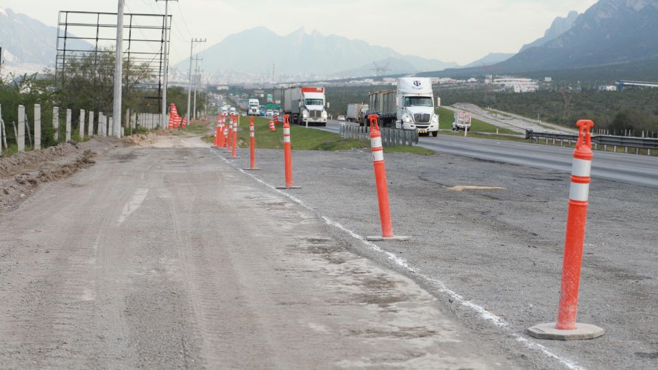 Obras en la Carretera a Saltillo.