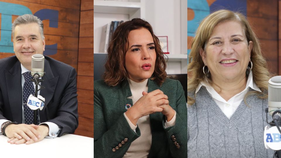 Waldo Fernández, Clara Luz Flores, Judith Díaz.