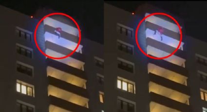 Video: Cae hombre vestido de Santa Claus desde edificio en Rusia