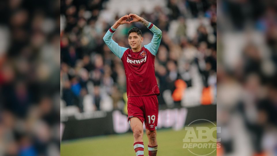 Edson Álvarez fue clave para la victoria de los Hammers.