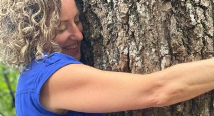 Mujer se declara 'ecosexual' tras sentirse atraída por un árbol en Canadá