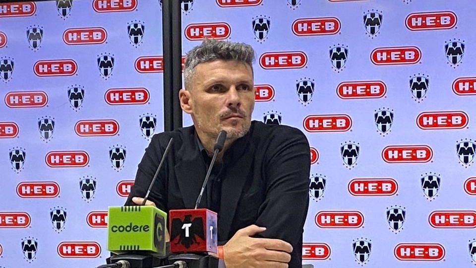 Fernando ‘Tano’ Ortiz durante la conferencia de prensa post partido ante el Atlético de San Luis.