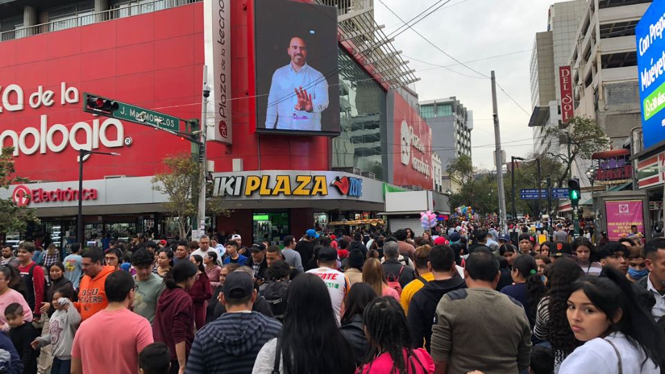 Corredor comercial Morelos, centro de Monterrey.