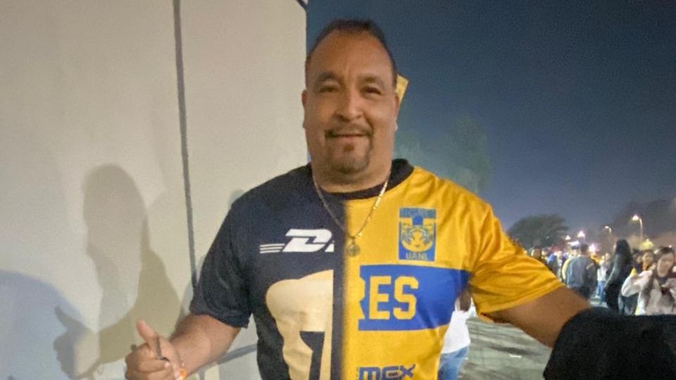 El aficionado estuvo presente en la victoria de los universitarios de Nuevo León contra Puebla.