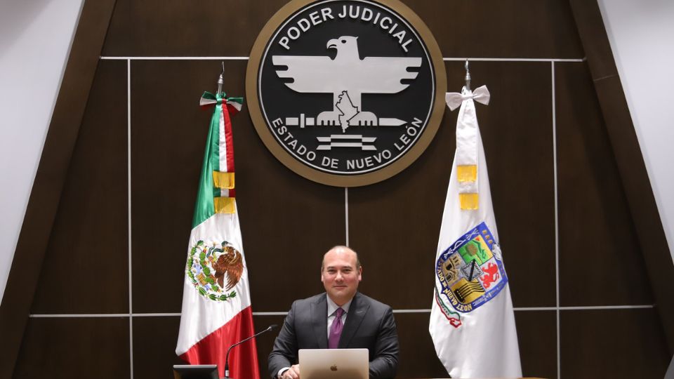 Arturo Salinas regresa a sus funciones al frente del Poder Judicial.